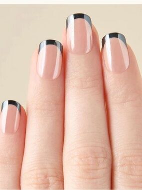 Kleo Kolor Black French Tip Press-On Nails